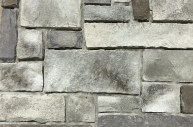 Closeup of glacial bluff charleston cobble manufactured stone veneer