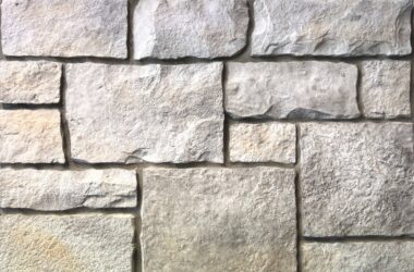 Close-up of napa valley charleston cobble manufactured stone veneer